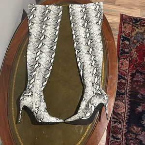 Steve Madden high heels boots